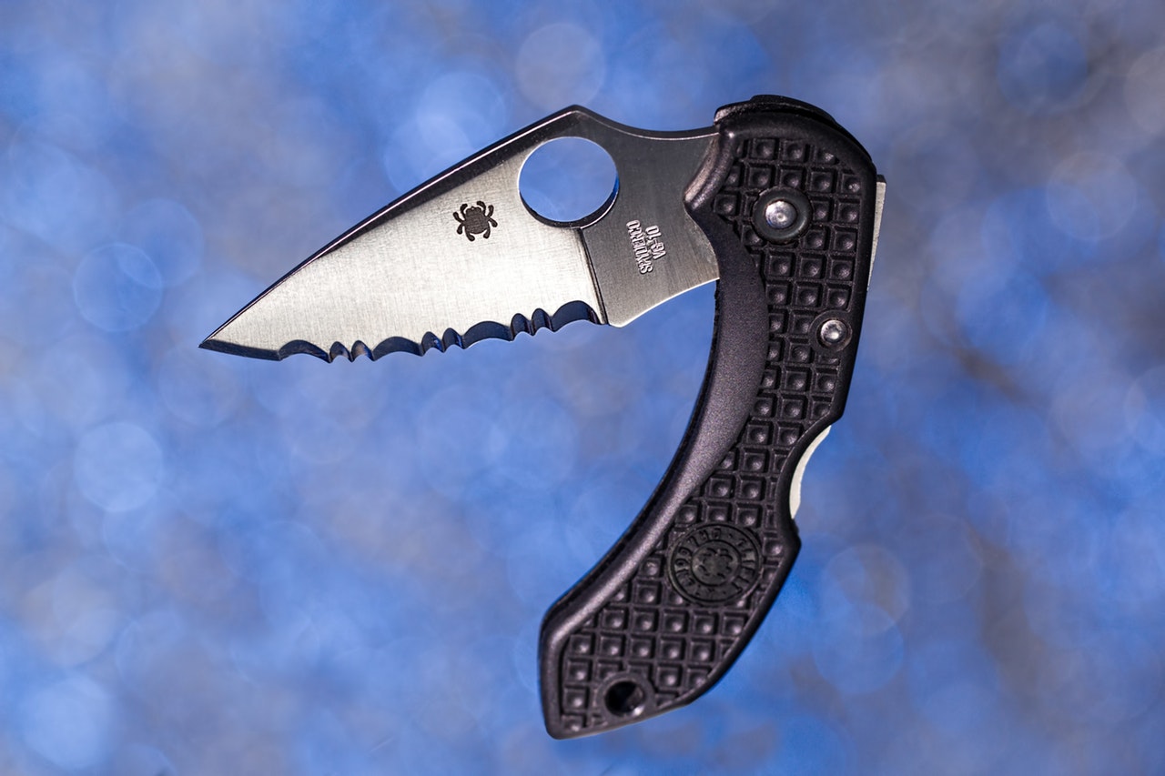 penknife-pocket-knife-blade-serrated-37863.jpeg